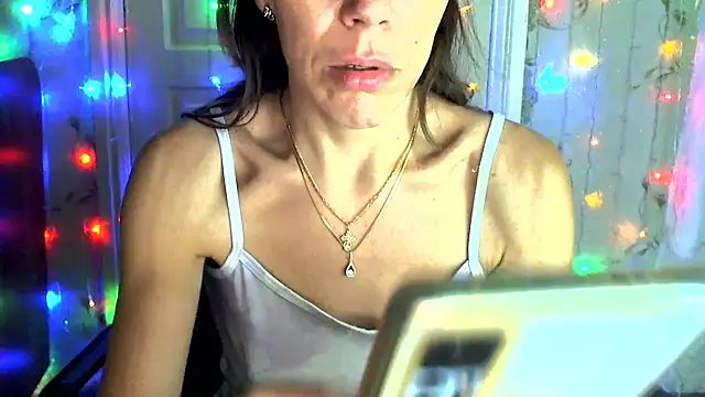 Ladywinter online show from October 2025 03:12:01 PM