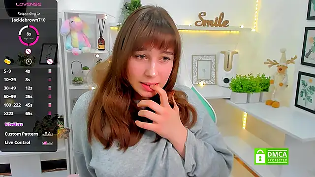 Snapshot of _Eliizabeth_ chatting on February 2025 08:26:01 PM Eliizabeth online show from February 2025 08:26:01 PM