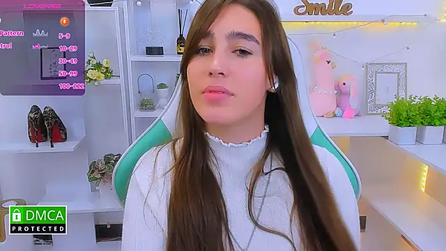 Snapshot of _Eliizabeth_ chatting on September 2025 08:31:01 PM Eliizabeth online show from September 2025 08:31:01 PM