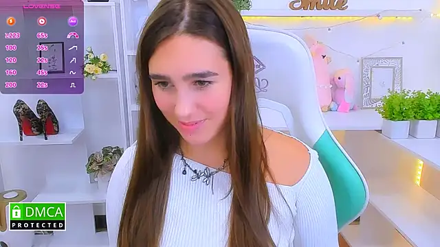 Snapshot of _Eliizabeth_ chatting on September 2025 09:25:02 PM Eliizabeth online show from September 2025 09:25:02 PM