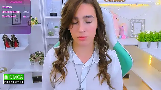 Snapshot of _Eliizabeth_ chatting on September 2025 09:47:02 PM Eliizabeth online show from September 2025 09:47:02 PM