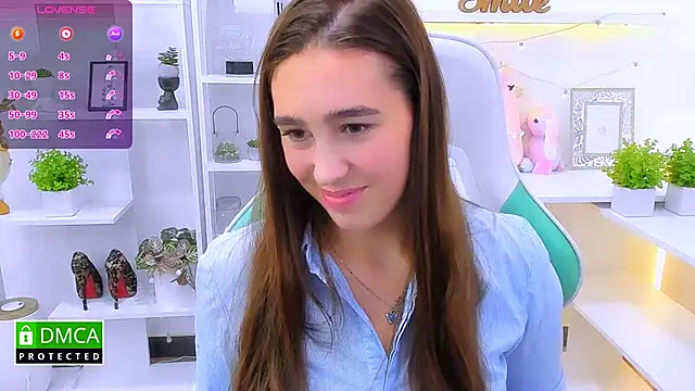 Snapshot of _Eliizabeth_ chatting on September 2025 09:49:01 PM Eliizabeth online show from September 2025 09:49:01 PM