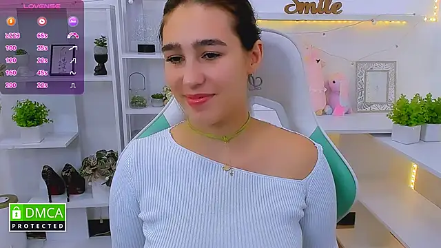 Snapshot of _Eliizabeth_ chatting on September 2025 03:49:02 PM Eliizabeth online show from September 2025 03:49:02 PM