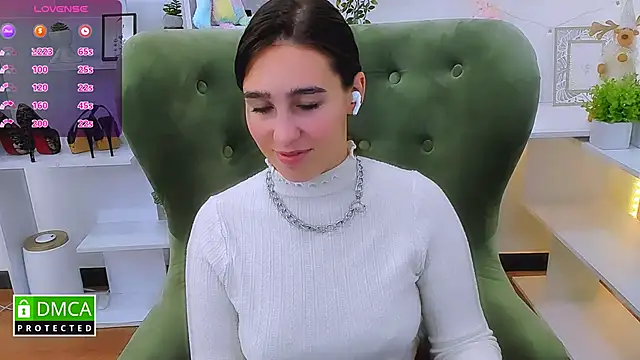 Snapshot of _Eliizabeth_ chatting on October 2025 09:12:02 PM Eliizabeth online show from October 2025 09:12:02 PM