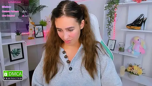 Snapshot of _Eliizabeth_ chatting on October 2025 09:59:02 PM Eliizabeth online show from October 2025 09:59:02 PM