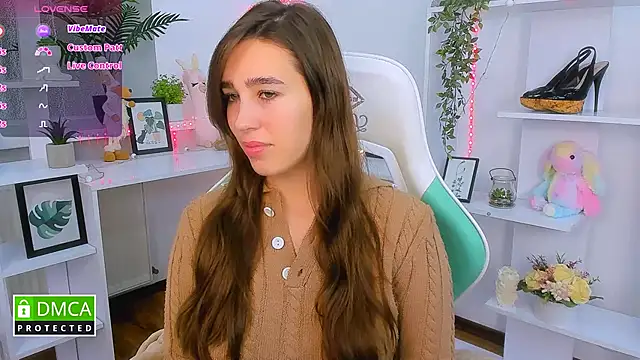 Snapshot of _Eliizabeth_ chatting on October 2025 09:14:02 PM Eliizabeth online show from October 2025 09:14:02 PM