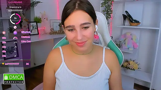 Snapshot of _Eliizabeth_ chatting on October 2025 11:31:02 PM Eliizabeth online show from October 2025 11:31:02 PM