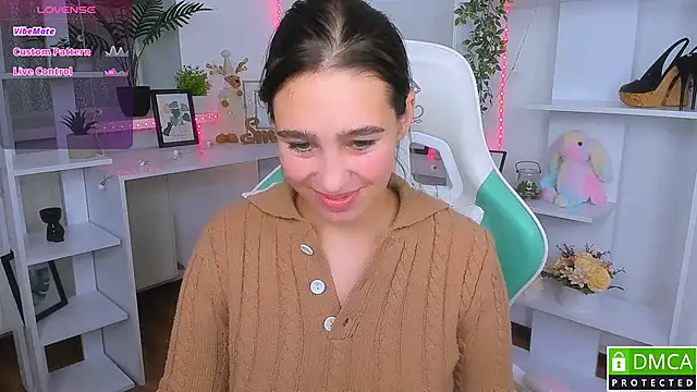 Snapshot of _Eliizabeth_ chatting on November 2025 09:48:01 PM Eliizabeth online show from November 2025 09:48:01 PM