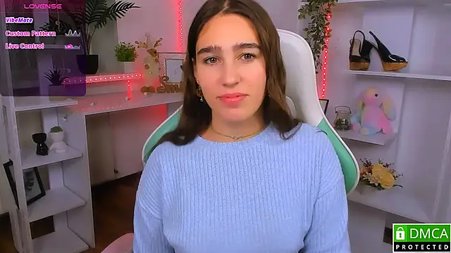 Snapshot of _Eliizabeth_ chatting on November 2025 10:42:02 PM Eliizabeth online show from November 2025 10:42:02 PM