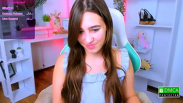 Snapshot of _Eliizabeth_ chatting on November 2025 10:26:02 PM Eliizabeth online show from November 2025 10:26:02 PM