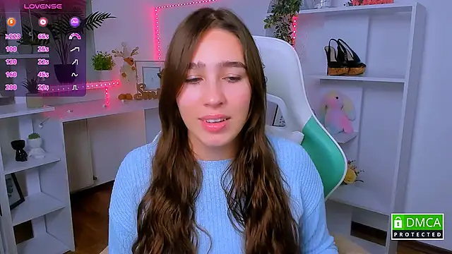 Snapshot of _Eliizabeth_ chatting on November 2025 10:15:02 PM Eliizabeth online show from November 2025 10:15:02 PM