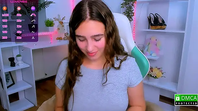 Snapshot of _Eliizabeth_ chatting on November 2025 10:09:02 PM Eliizabeth online show from November 2025 10:09:02 PM