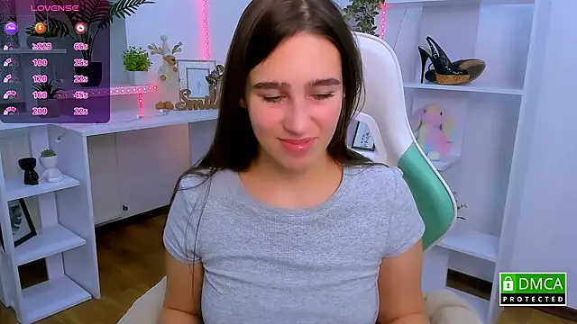 Snapshot of _Eliizabeth_ chatting on November 2025 10:09:01 PM Eliizabeth online show from November 2025 10:09:01 PM