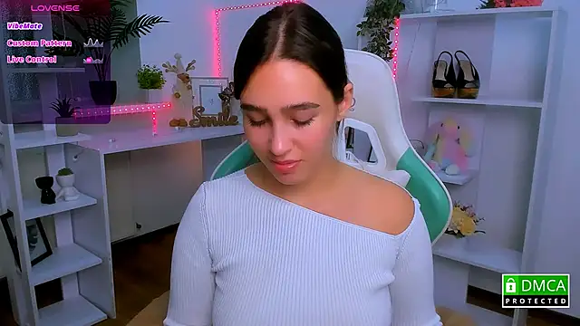 Snapshot of _Eliizabeth_ chatting on November 2025 09:16:01 PM Eliizabeth online show from November 2025 09:16:01 PM