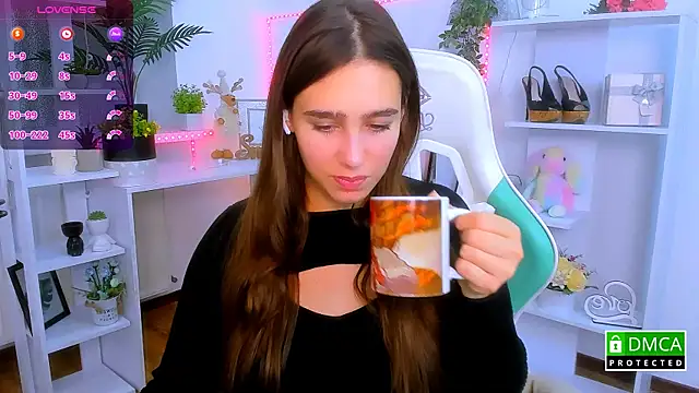 Snapshot of _Eliizabeth_ chatting on December 2025 09:53:01 PM Eliizabeth online show from December 2025 09:53:01 PM