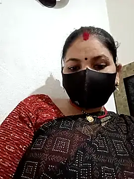 Snapshot of Riyaa-Devi chatting on February 2025 05:39:02 PM Riyaa-Devi online show from February 2025 05:39:02 PM