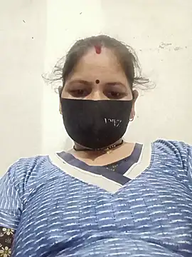 Snapshot of Riyaa-Devi chatting on July 2026 05:49:02 PM Riyaa-Devi online show from July 2026 05:49:02 PM