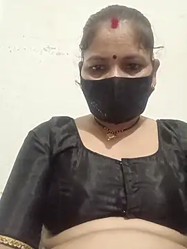 Snapshot of Riyaa-Devi chatting on July 2026 05:56:01 PM Riyaa-Devi online show from July 2026 05:56:01 PM