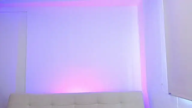 adrian morelly online show from April 2026 06:10:02 PM