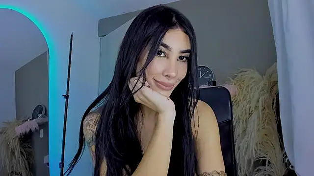 Snapshot of GarciaMilu chatting on November 2025 02:25:02 AM GarciaMilu online show from November 2025 02:25:02 AM