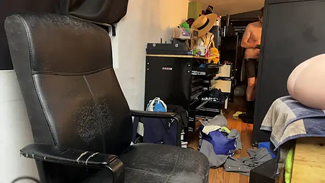 leanjamesdean online show from April 2026 11:57:01 AM