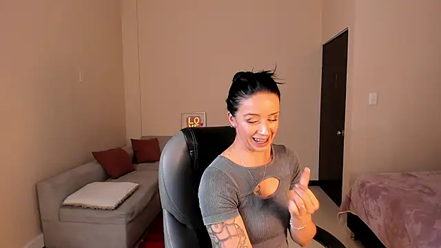 Kristen Garner online show from March 2026 07:53:01 PM