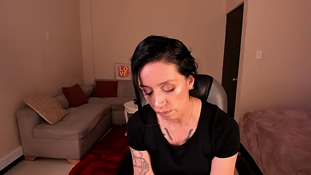 Kristen Garner online show from March 2026 08:37:01 PM