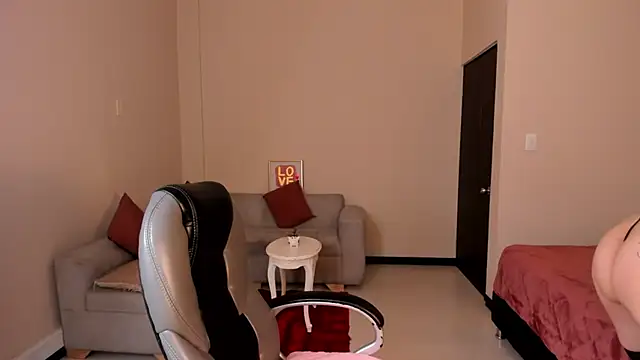 Kristen Garner online show from April 2026 08:09:01 PM