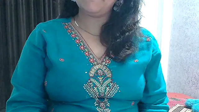 Maria 55 online show from April 2026 05:43:02 AM