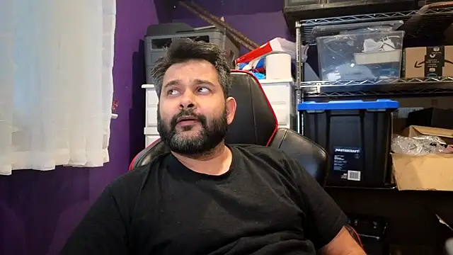 Sakhtlaundaz online show from October 2025 09:04:02 PM