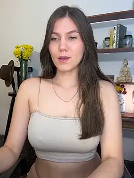 AmelieLaurent  online show from February 2025 07:16:01 PM