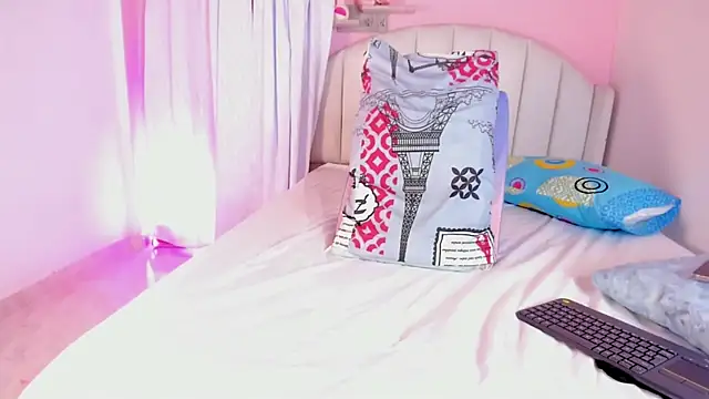 Emily restrepo online show from July 2026 05:34:01 AM