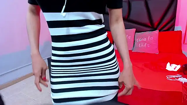 Rosalinda Cortez online show from November 2025 12:51:02 PM