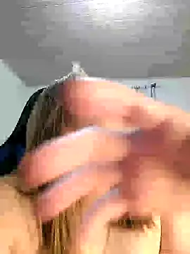 Snapshot of Rafaelayamazaki chatting on December 2024 11:21:02 AM Rafaelayamazaki online show from December 2024 11:21:02 AM