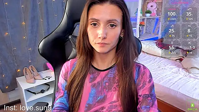 Snapshot of Michel_Momsen chatting on December 2024 06:28:01 PM Michel Momsen online show from December 2024 06:28:01 PM