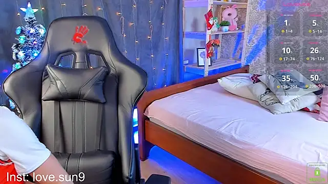 Snapshot of Michel_Momsen chatting on December 2024 12:34:02 PM Michel Momsen online show from December 2024 12:34:02 PM