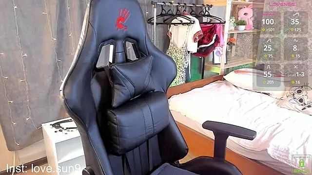 Snapshot of Michel_Momsen chatting on February 2025 03:14:01 PM Michel Momsen online show from February 2025 03:14:01 PM