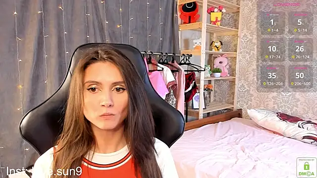 Snapshot of Michel_Momsen chatting on February 2025 12:02:02 PM Michel Momsen online show from February 2025 12:02:02 PM