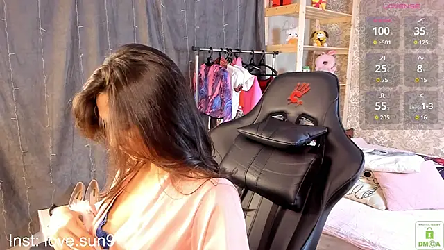 Snapshot of Michel_Momsen chatting on March 2025 12:06:02 PM Michel Momsen online show from March 2025 12:06:02 PM