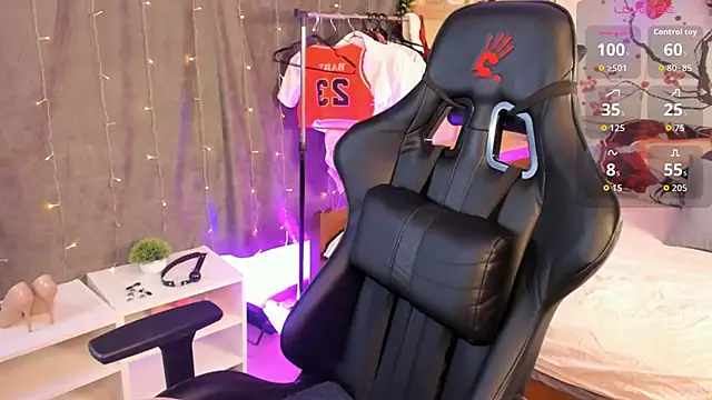 Snapshot of Michel_Momsen chatting on February 2026 12:38:02 PM Michel Momsen online show from February 2026 12:38:02 PM