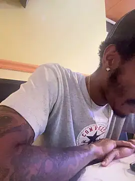 Snapshot of ITSONLYKENNY chatting on February 2025 08:26:01 PM ITSONLYKENNY online show from February 2025 08:26:01 PM