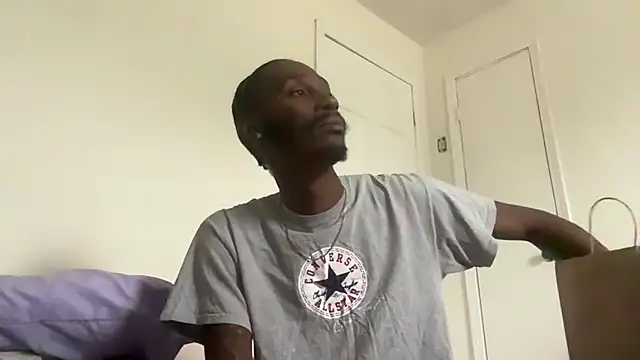 Snapshot of ITSONLYKENNY chatting on December 2025 09:32:01 PM ITSONLYKENNY online show from December 2025 09:32:01 PM