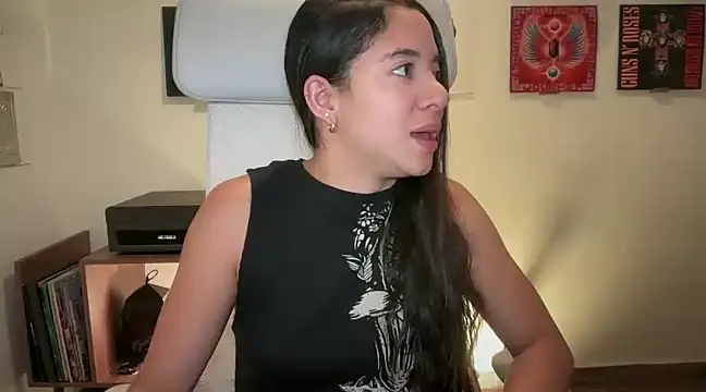 adriana  sosa  online show from February 2025 11:17:01 PM