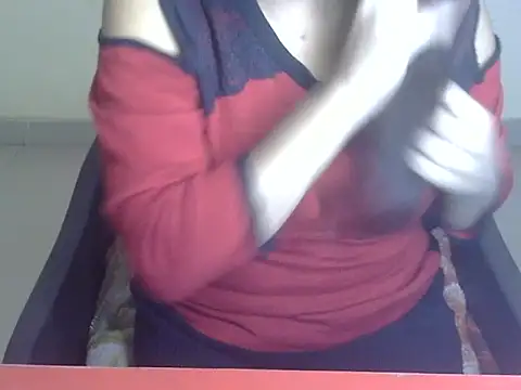 Snapshot of Lusty_Wife1 chatting on December 2024 06:08:01 PM Lusty Wife1 online show from December 2024 06:08:01 PM