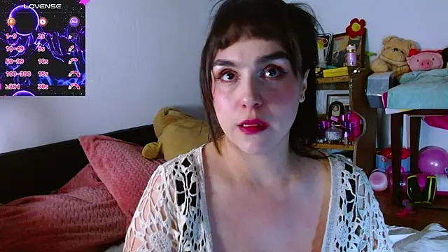 Snapshot of collette_beaufoy_ chatting on July 2026 07:59:02 AM collette beaufoy online show from July 2026 07:59:02 AM