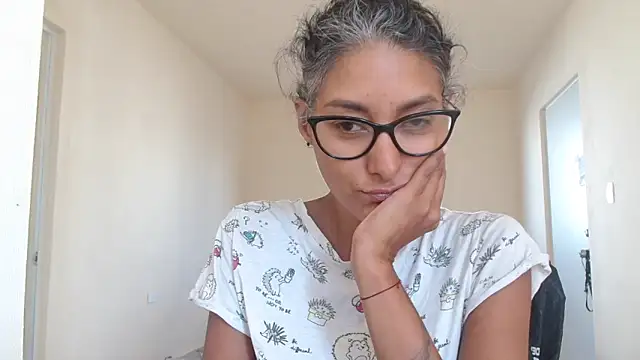 Snapshot of brdot_ chatting on November 2025 02:26:01 PM brdot online show from November 2025 02:26:01 PM