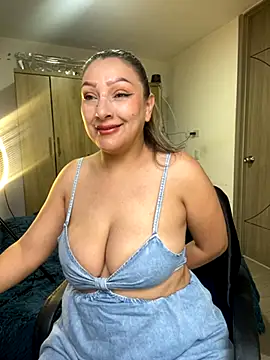 Lady  Pink online show from October 2025 08:35:01 PM