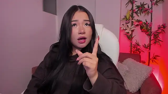 Snapshot of Lulu_Sakura_ chatting on December 2024 10:39:02 AM Lulu Sakura online show from December 2024 10:39:02 AM