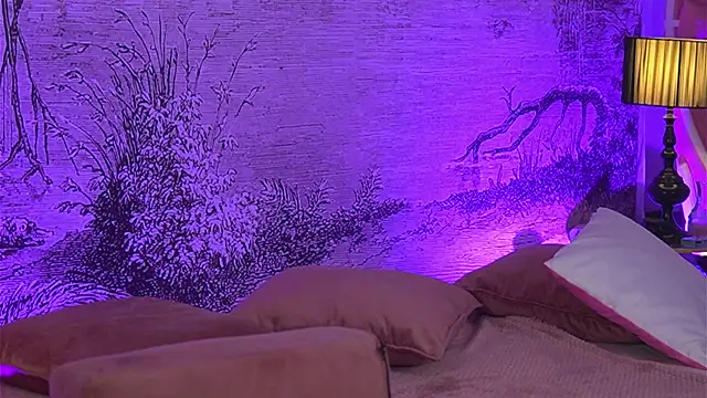 YamiraKim online show from November 2025 07:01:02 PM