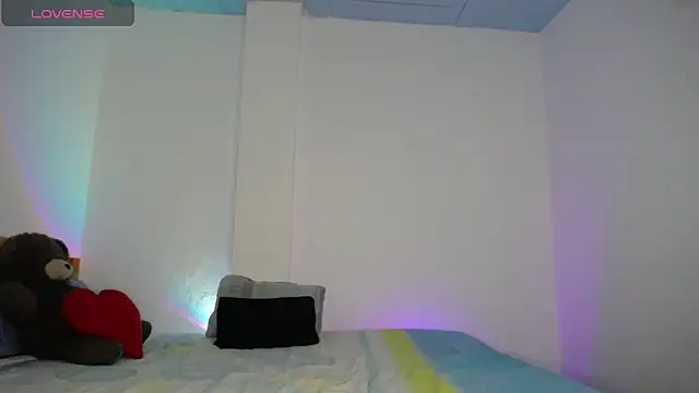 monkeywillwhite online show from December 2024 10:19:01 PM